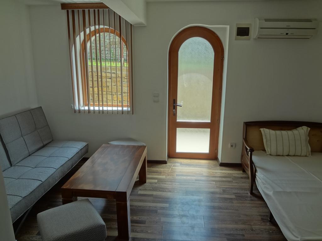 Guest House Diabora Arbanasi Ngoại thất bức ảnh