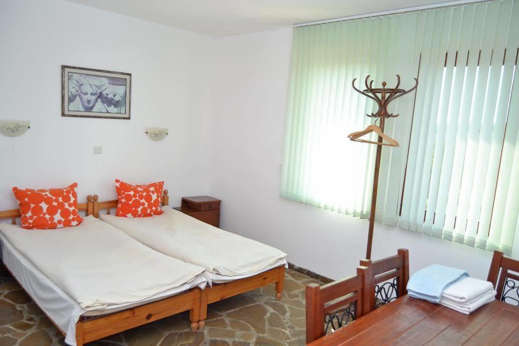 Guest House Diabora Arbanasi Ngoại thất bức ảnh